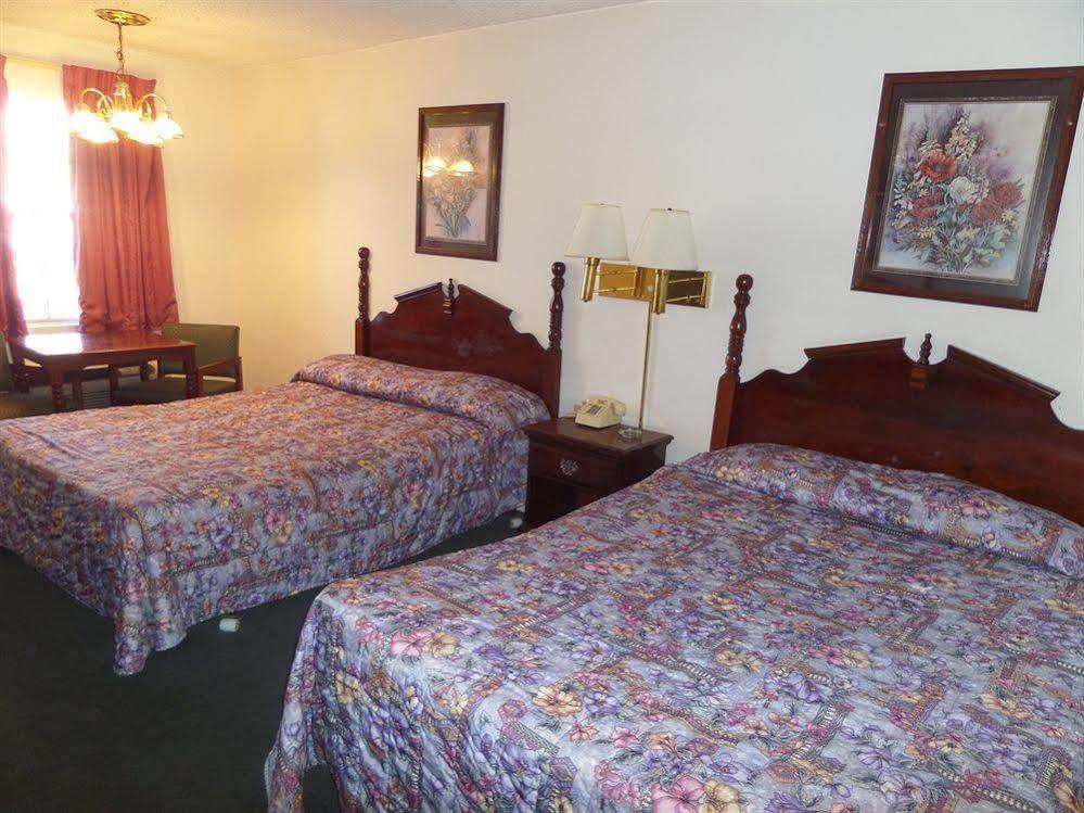 Homestay Inn & Suites Russellville Exterior photo